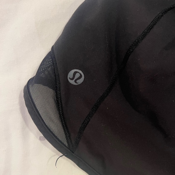 Lululemon Hotty Hot Shorts in Black (2.5 inseam) - Picture 3 of 5